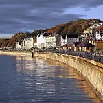 Casa de Férias Old England - Part Of The The Bay Village With Pool, Gym And Direct Access, Pub, Restaurant, Tennis And Meadows Walks