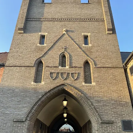 Old England - Part Of The The Bay Filey Village With Pool, Gym And Direct Access, Pub, Restaurant, Tennis And Meadows Walks 펜션 Reighton