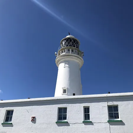 Old England - Part Of The The Bay Filey Village With Pool, Gym And Direct Access, Pub, Restaurant, Tennis And Meadows Walks 펜션 *